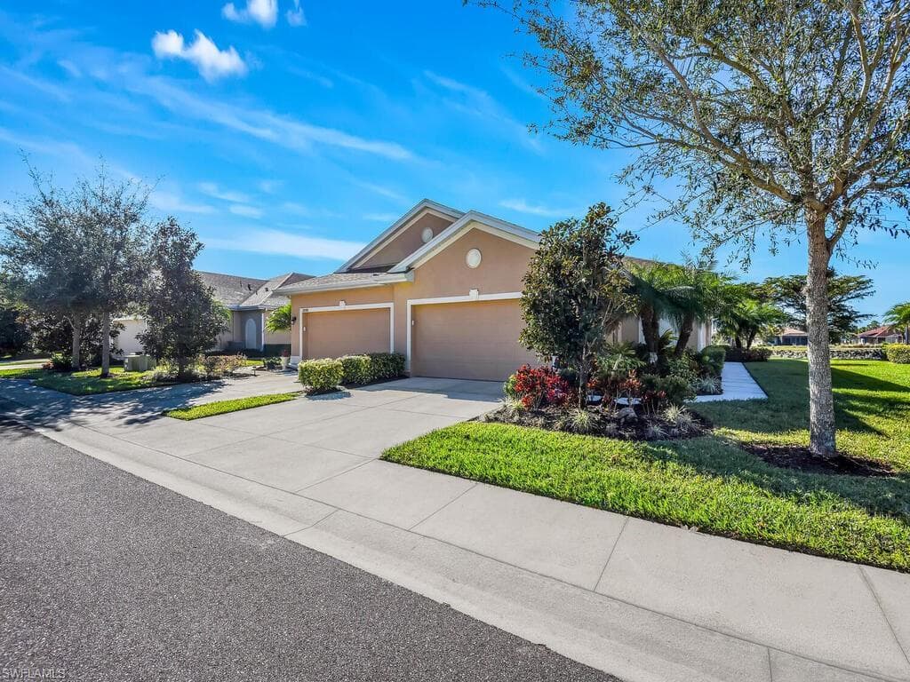 20584 Chestnut Ridge DR NORTH FORT MYERS, FL 33917