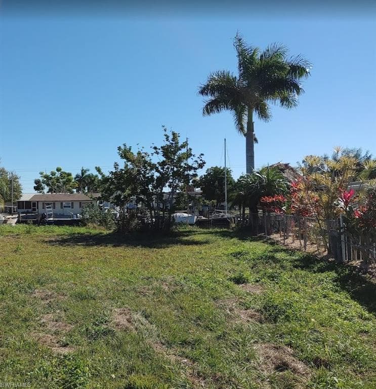 2972 York RD ST. JAMES CITY, FL 33956