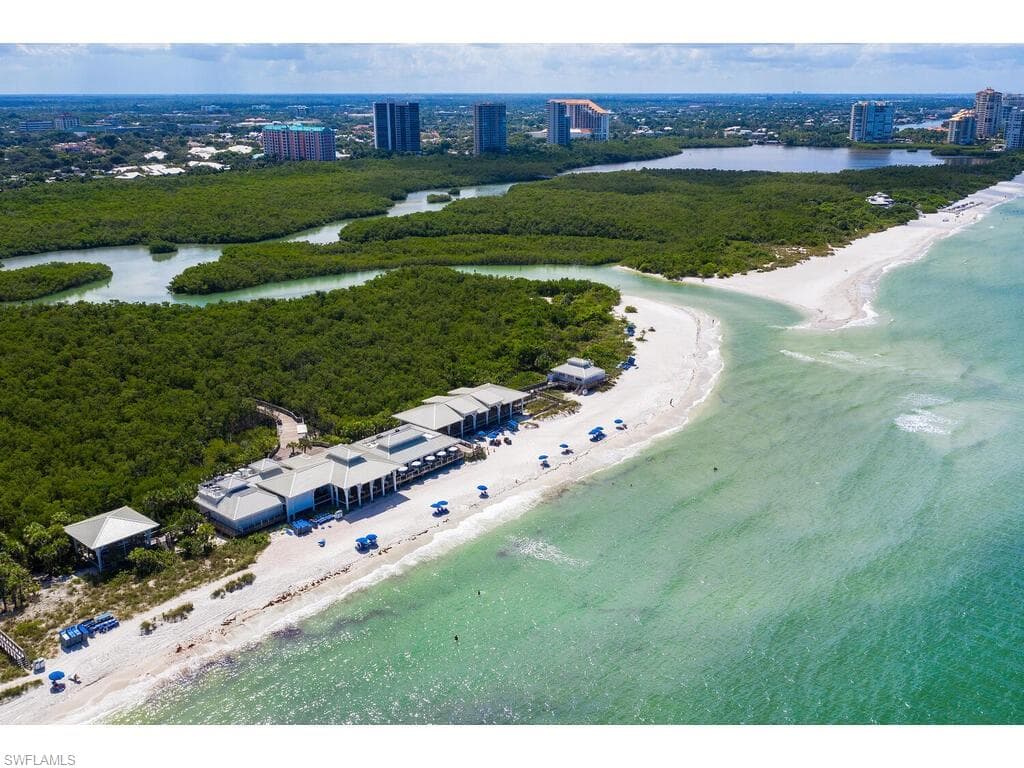 5555 Heron Point DR 301 NAPLES, FL 34108