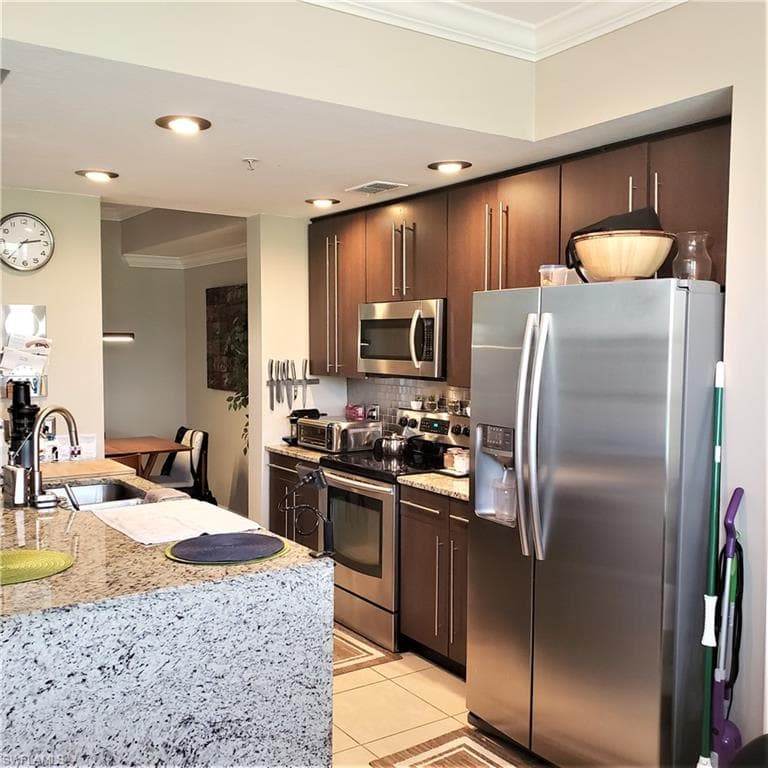 8331 Whiskey Preserve CIR 438 FORT MYERS, FL 33919