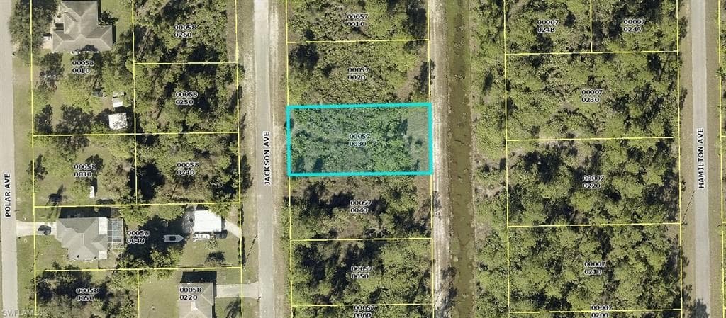 2022 Jackson AVE ALVA, FL 33920