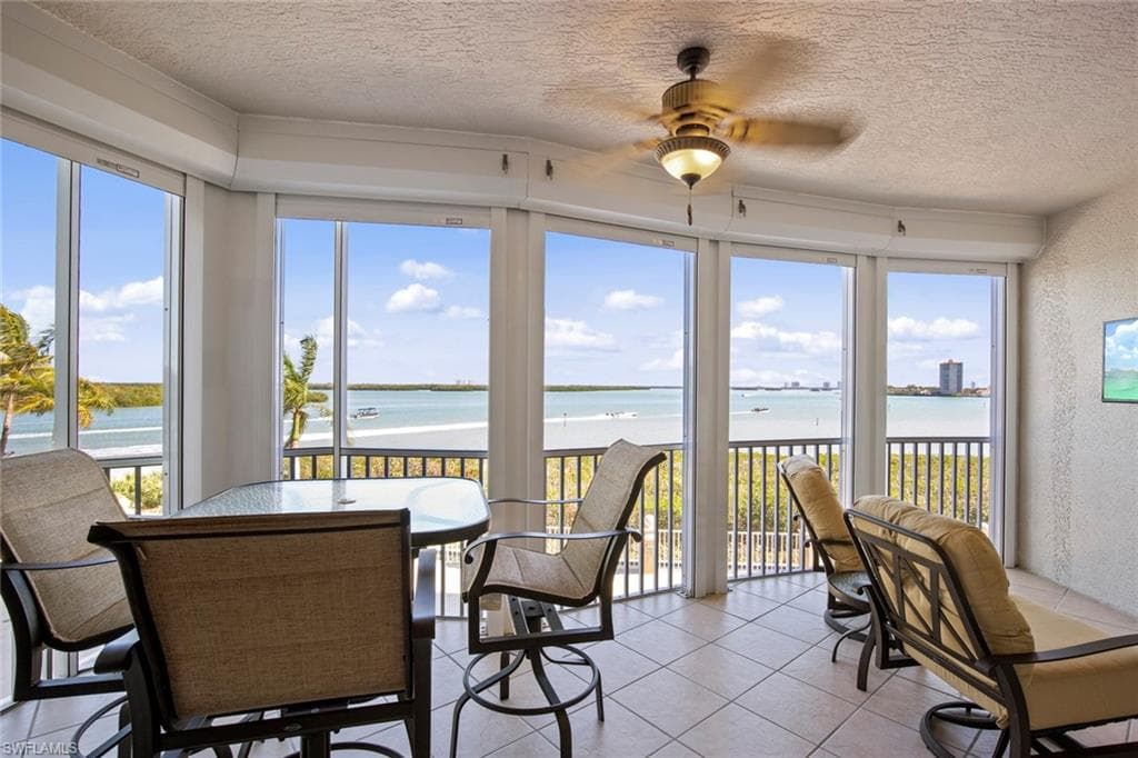4137 Bay Beach LN 532 FORT MYERS BEACH, FL 33931