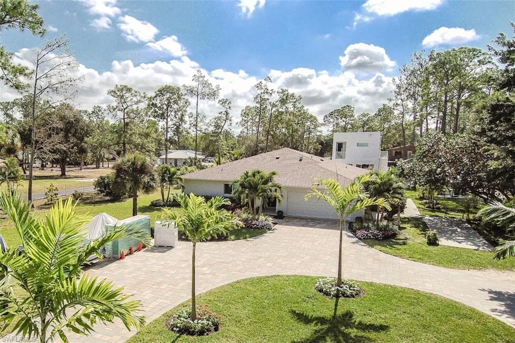 6240 Green BLVD NAPLES, FL 34116