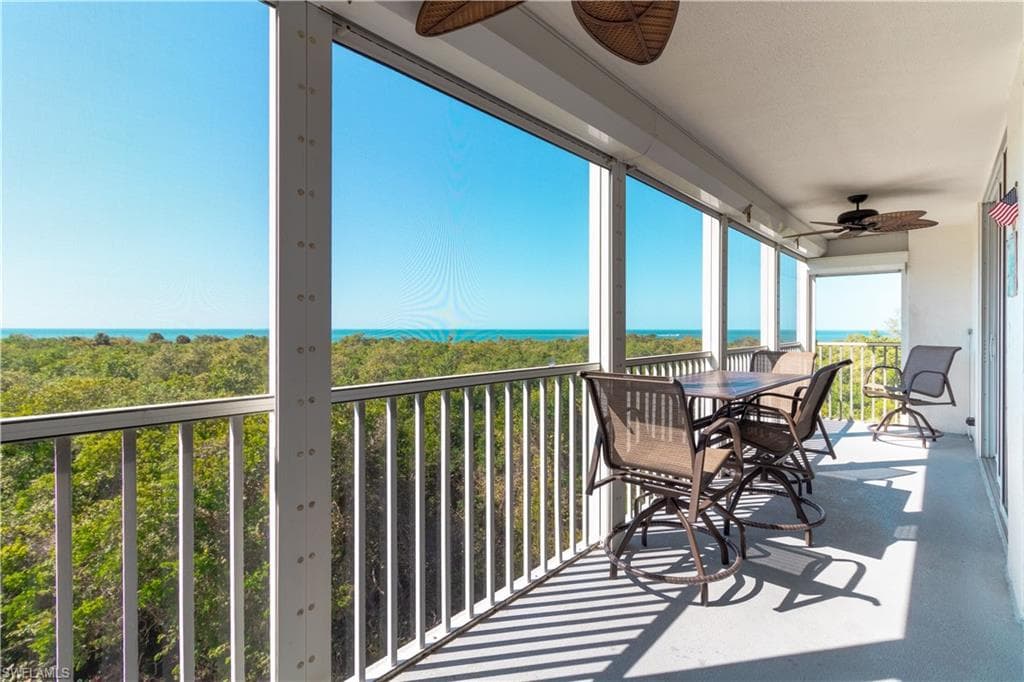 5 Bluebill AVE 503 NAPLES, FL 34108
