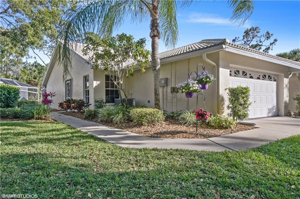 808 Wiggins Bay DR 23L NAPLES, FL 34110