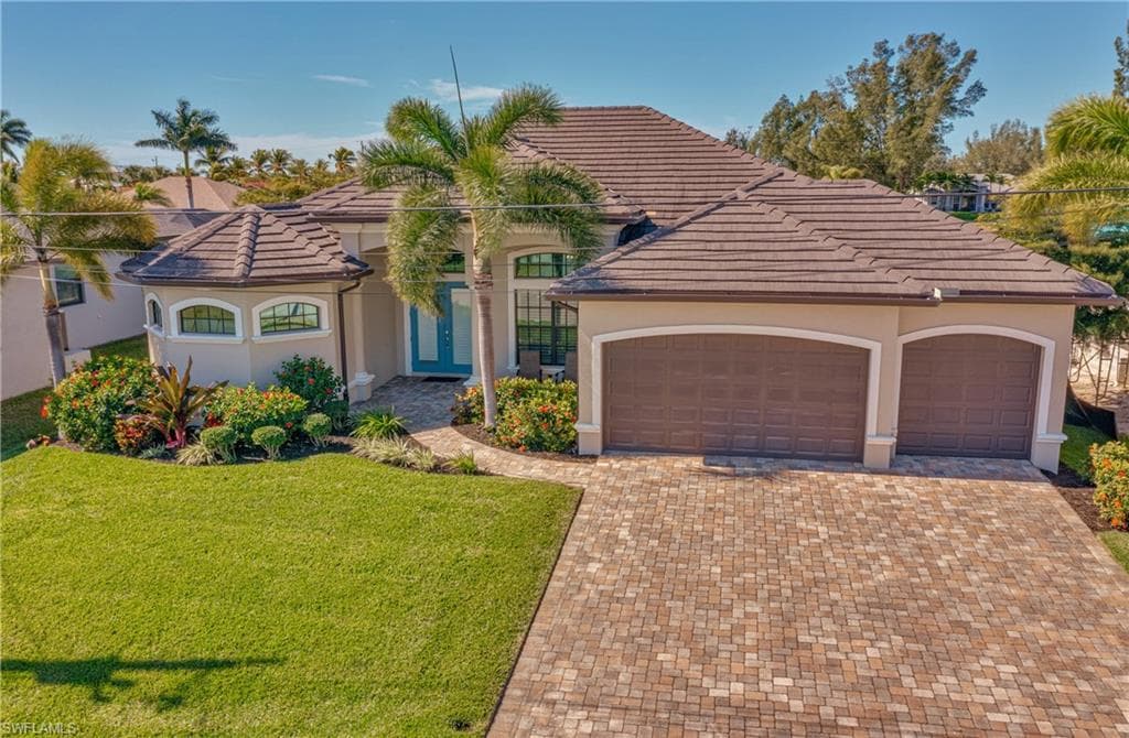 132 SW 38th PL CAPE CORAL, FL 33991