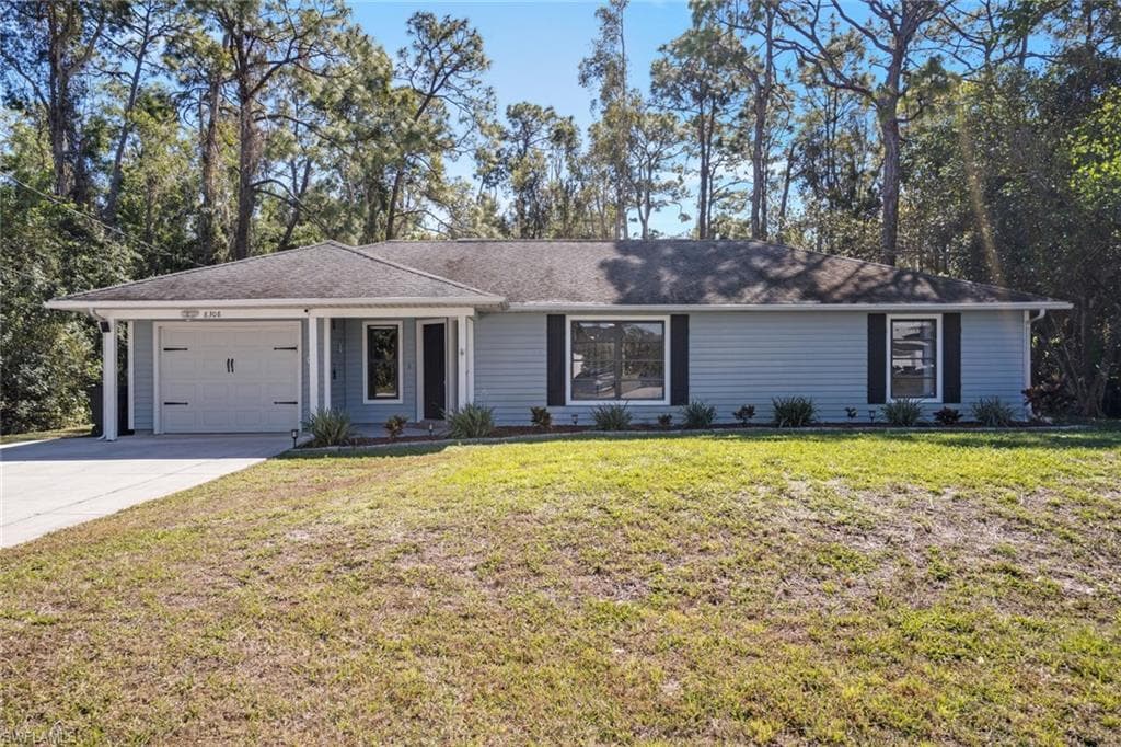 8308 Cypress DR N FORT MYERS, FL 33967