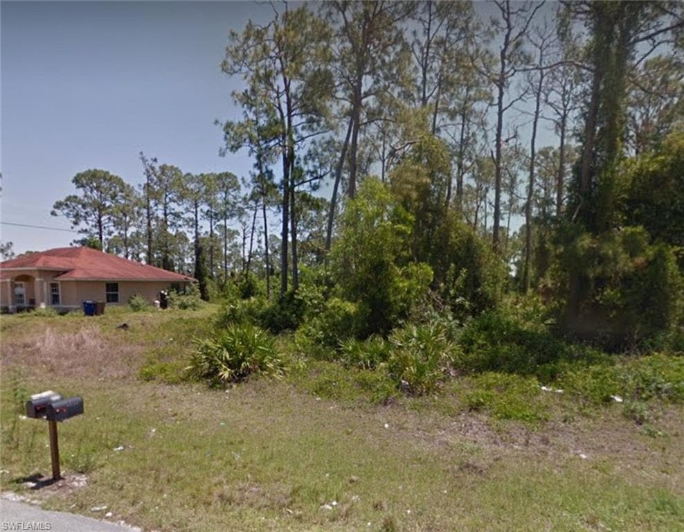 2425 George AVE S LEHIGH ACRES, FL 33973