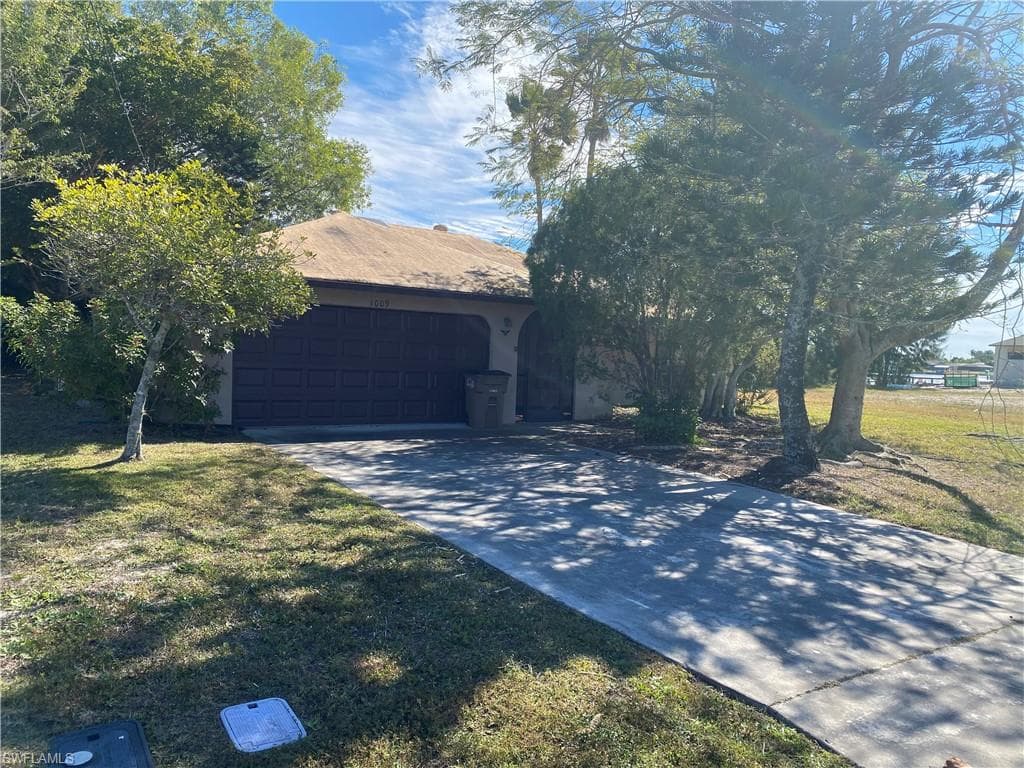 1009 SW 6th AVE CAPE CORAL, FL 33991