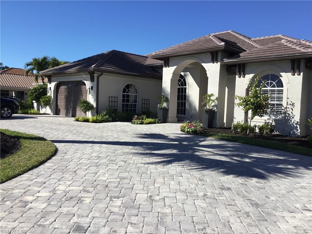 28939 Winthrop CIR BONITA SPRINGS, FL 34134
