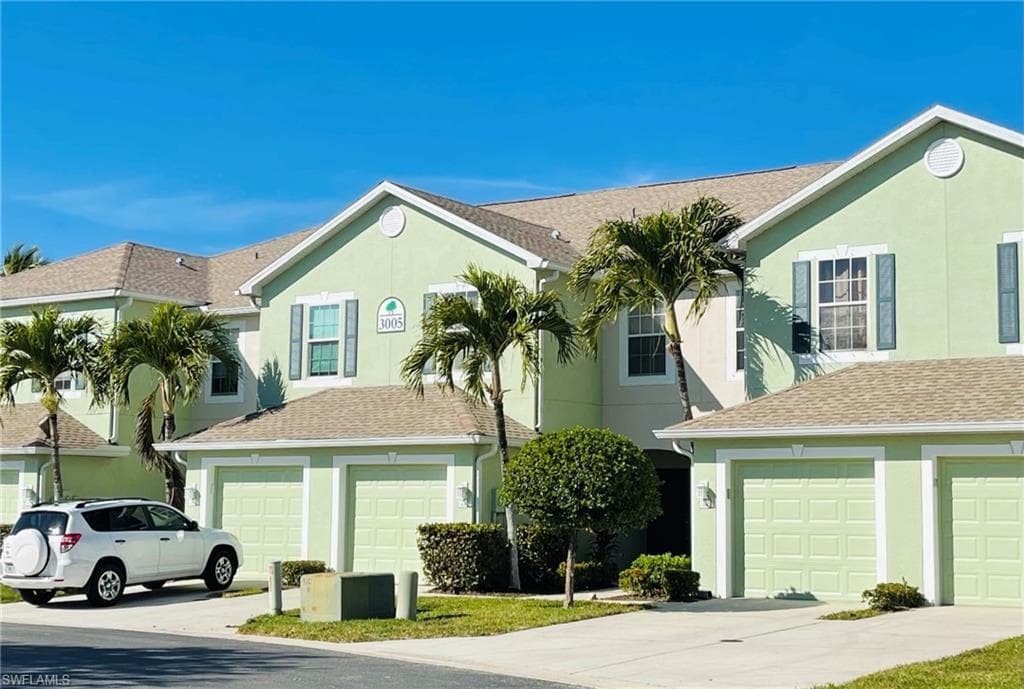 3005 Palmetto Oak DR 104 FORT MYERS, FL 33916
