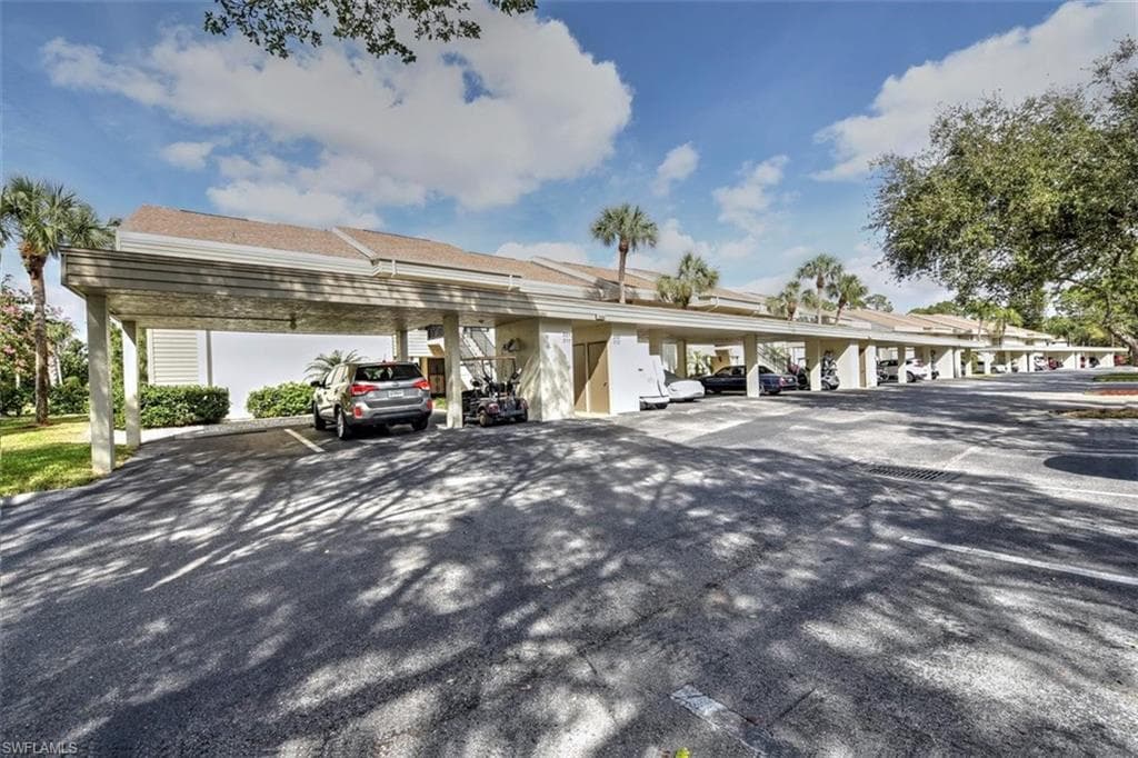 5550 Trailwinds DR 622 FORT MYERS, FL 33907