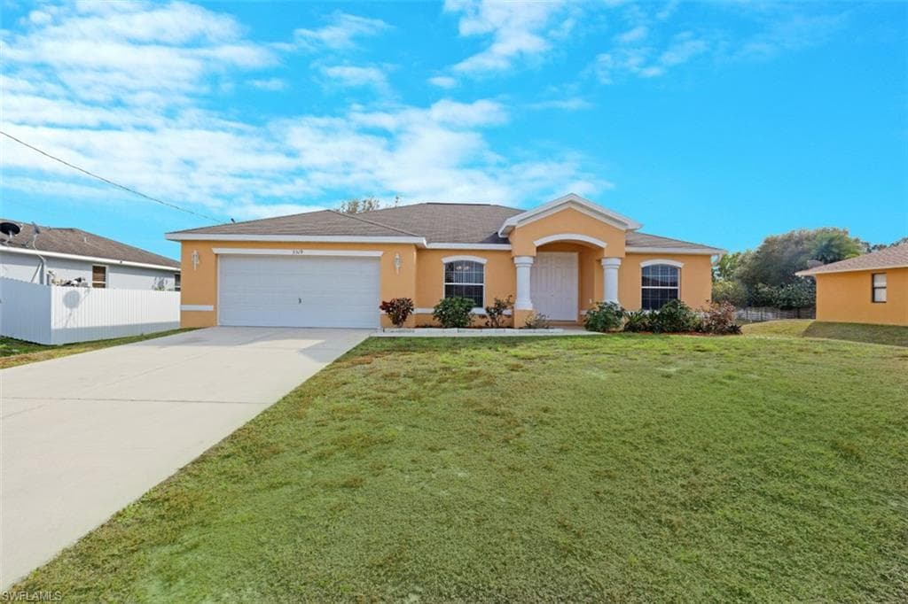3319 9th ST W LEHIGH ACRES, FL 33971