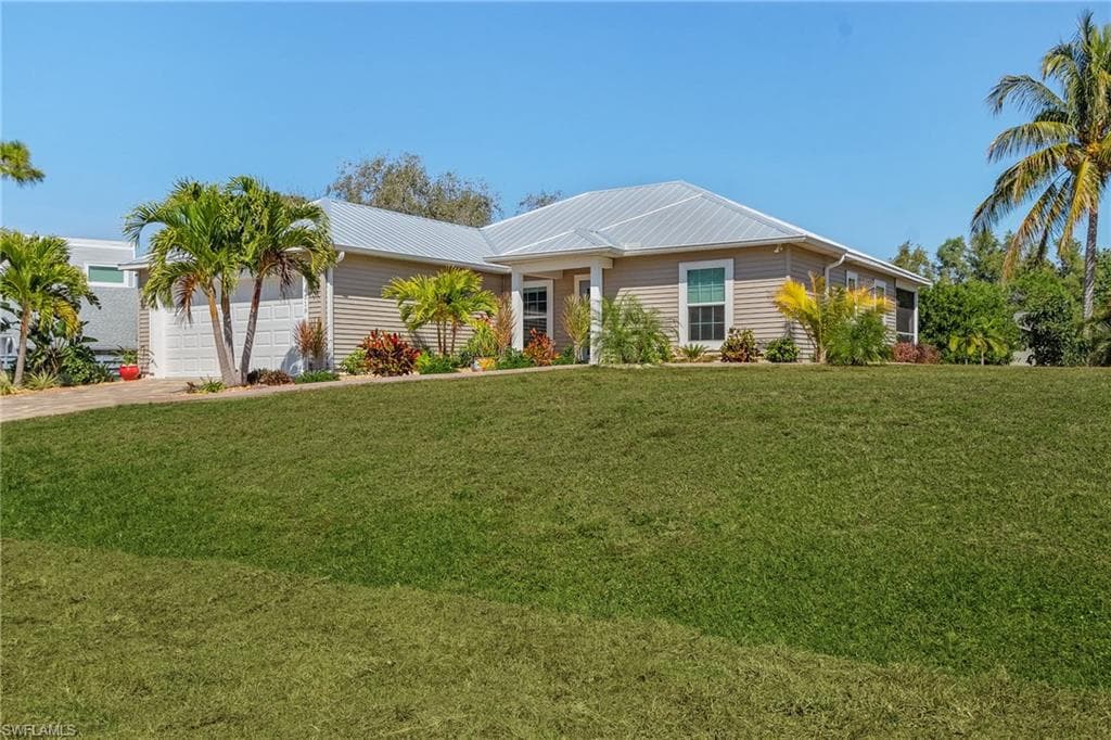 4519 Lake Heather CIR ST. JAMES CITY, FL 33956