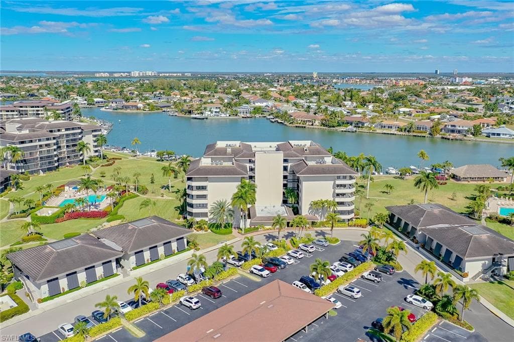 601 Seaview CT C612 MARCO ISLAND, FL 34145