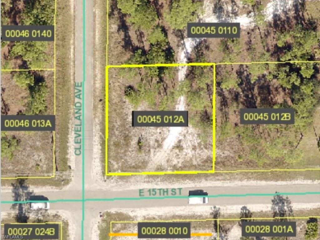 1501 E 15th ST LEHIGH ACRES, FL 33972