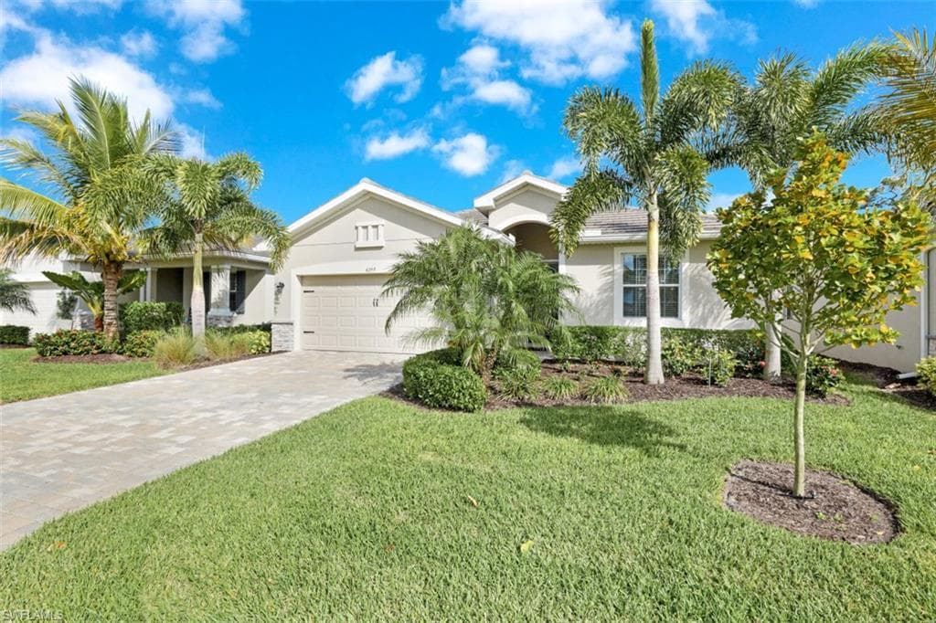 4259 Bluegrass DR FORT MYERS, FL 33916
