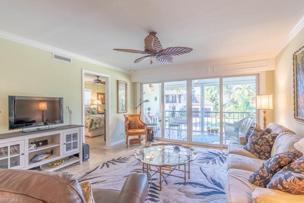 3930 Belair LN 210 NAPLES, FL 34103