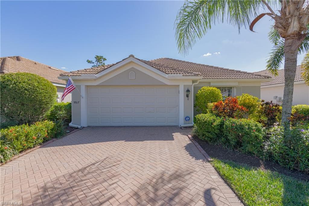 9917 Horse Creek RD FORT MYERS, FL 33913