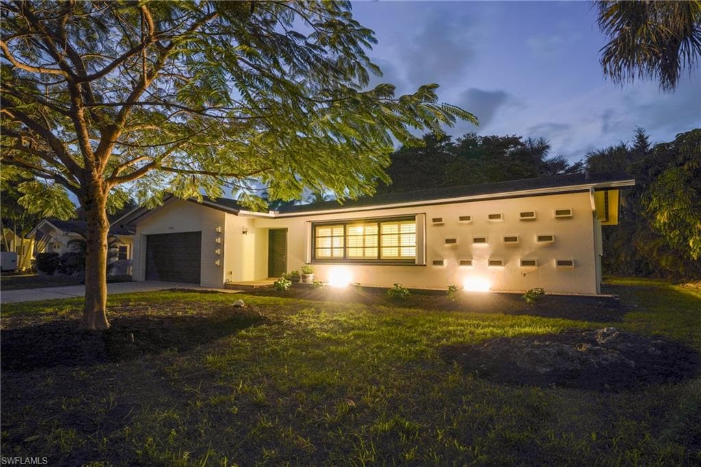 12380 Mcgregor BLVD FORT MYERS, FL 33919