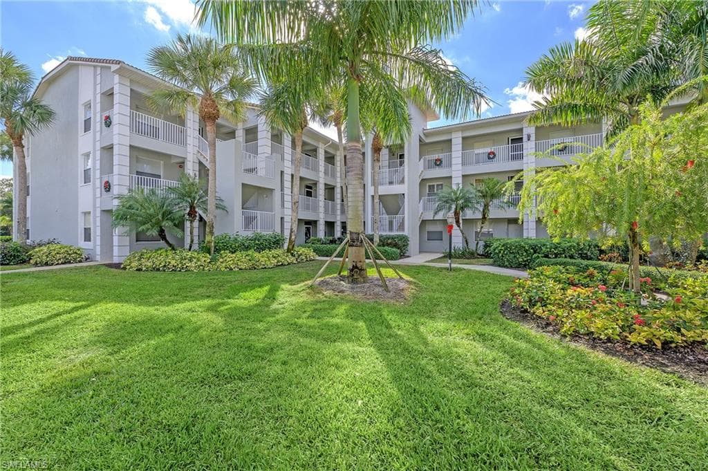 9300 Highland Woods BLVD 3204 BONITA SPRINGS, FL 34135