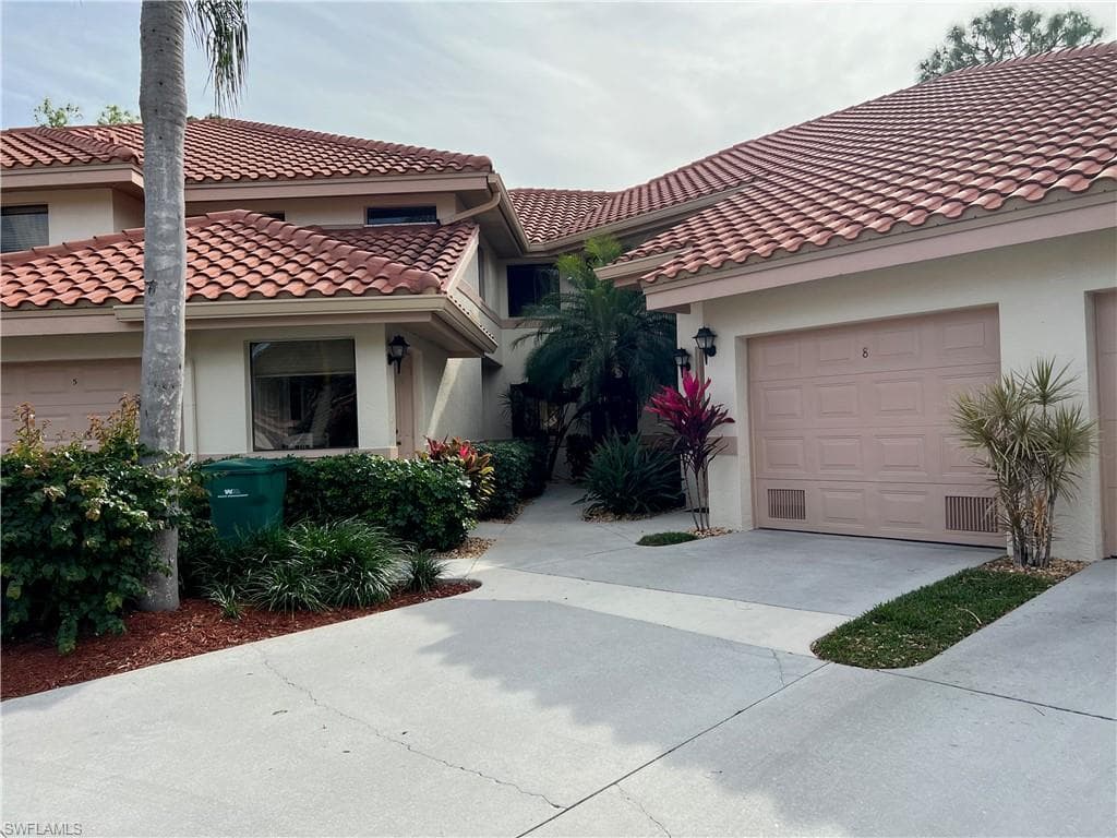 7306 Ascot CT 10-6 NAPLES, FL 34104