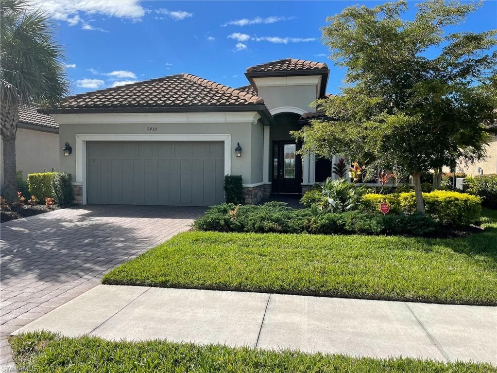 9430 Terresina DR NAPLES, FL 34119