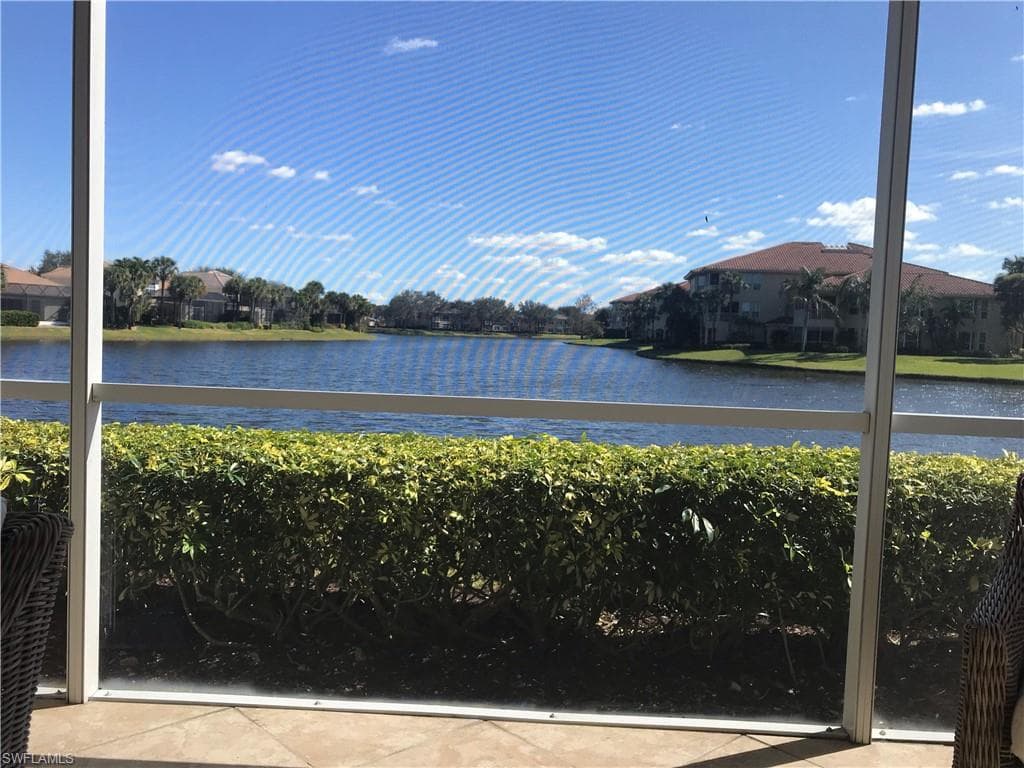 1876 Seville BLVD 1512 NAPLES, FL 34109