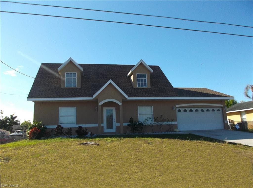 3907 6th ST W LEHIGH ACRES, FL 33971