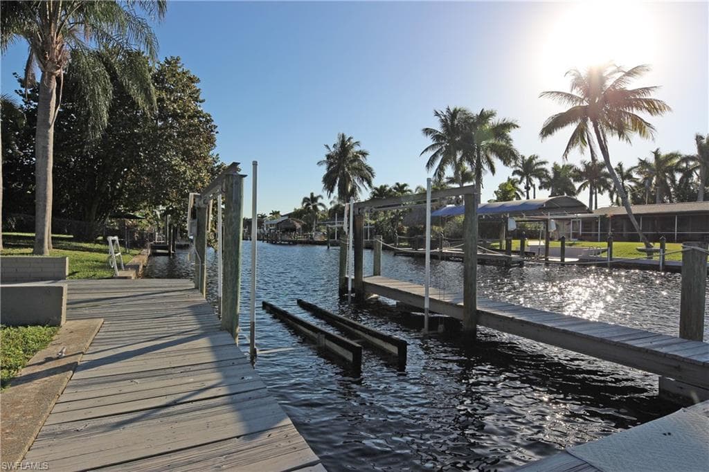 5326 Cocoa CT CAPE CORAL, FL 33904