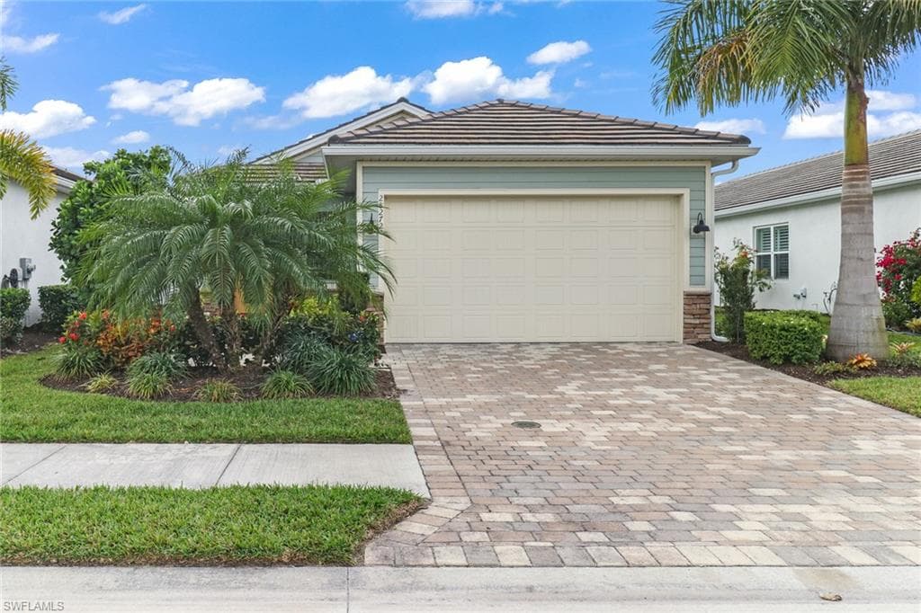 28272 Seasons Tide AVE BONITA SPRINGS, FL 34135