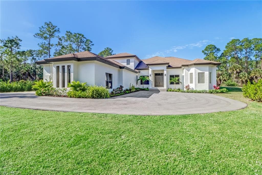 381 27th ST SW NAPLES, FL 34117