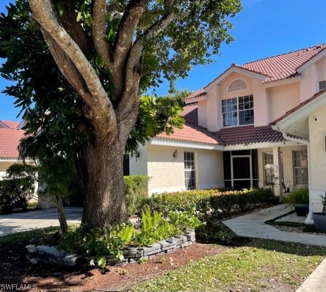 4718 Via Carmen 31 NAPLES, FL 34105