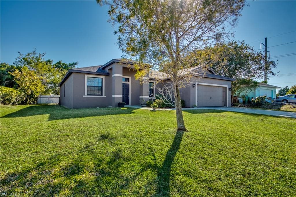 1918 SW 30th ST CAPE CORAL, FL 33914
