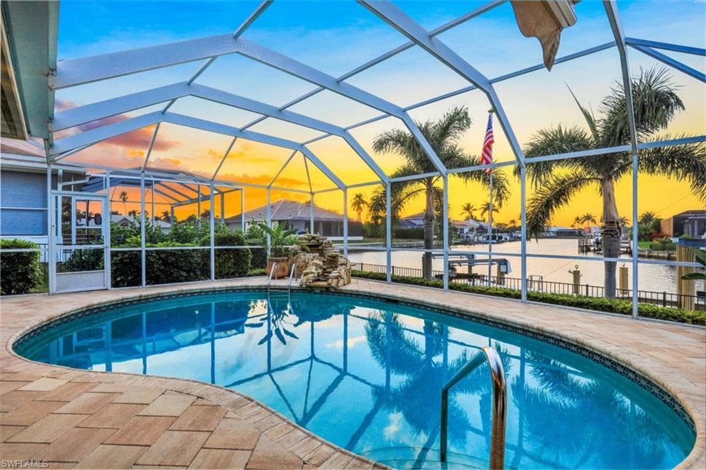 1552 Buccaneer CT MARCO ISLAND, FL 34145
