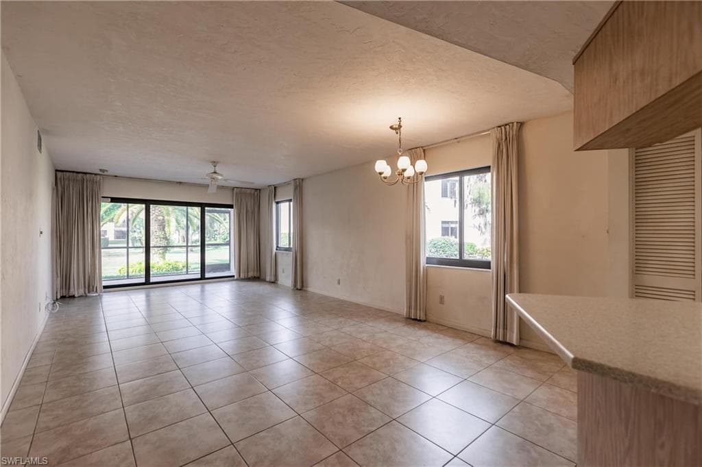4967 Pepper CIR E-106 NAPLES, FL 34113