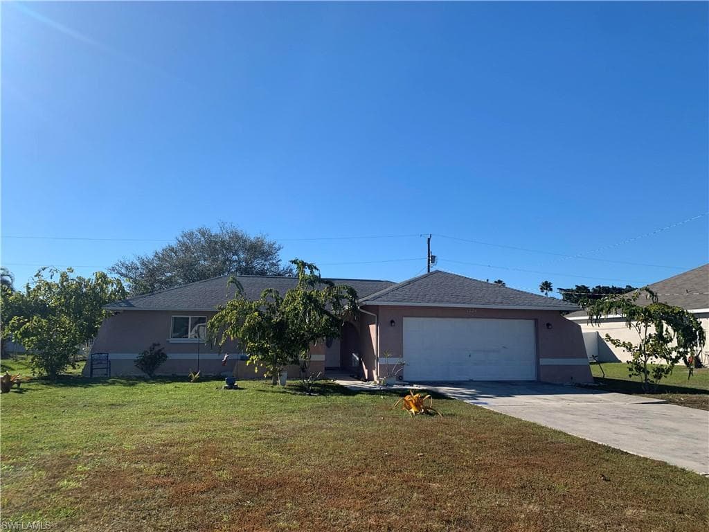 1724 SW 2nd PL CAPE CORAL, FL 33991