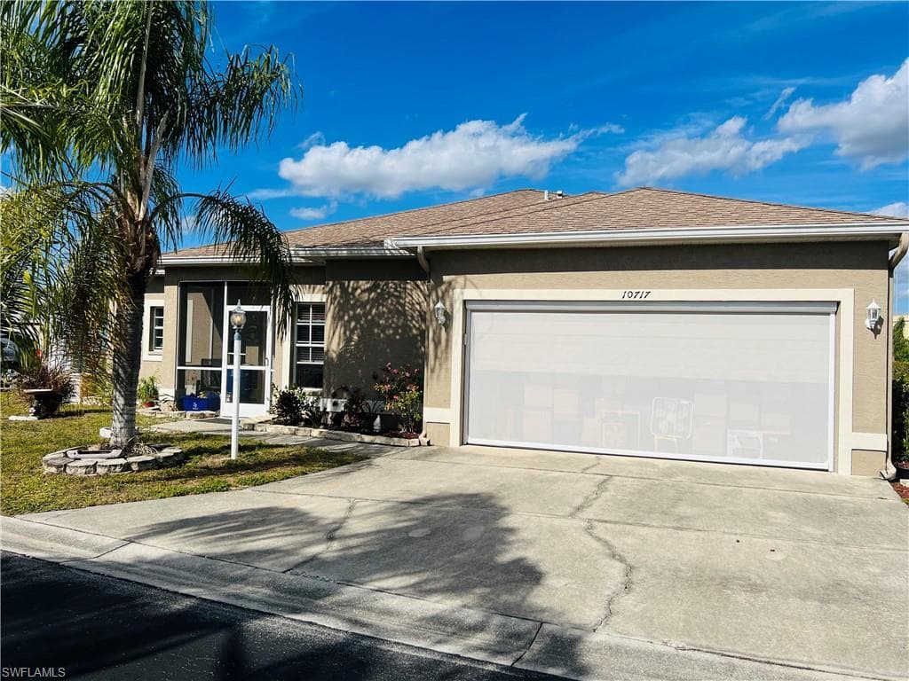 10717 Tropical Moon CT ESTERO, FL 33928