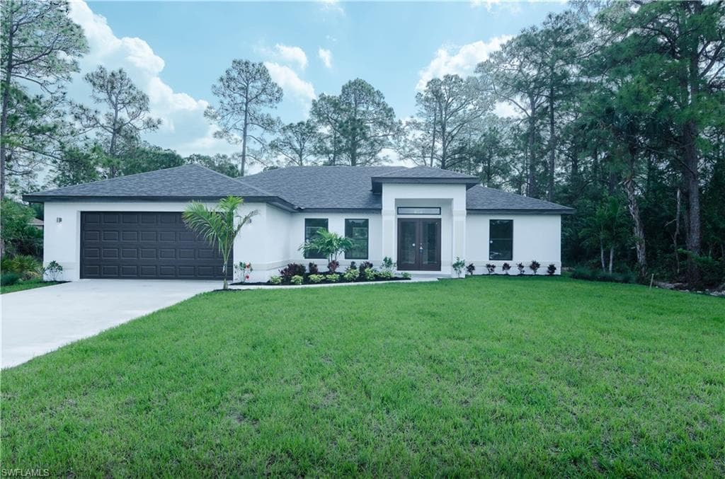 5211 4TH ST W LEHIGH ACRES, FL 33905