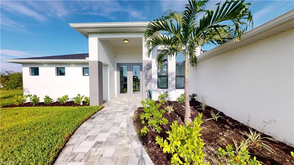 2630 SW 17th AVE CAPE CORAL, FL 33914