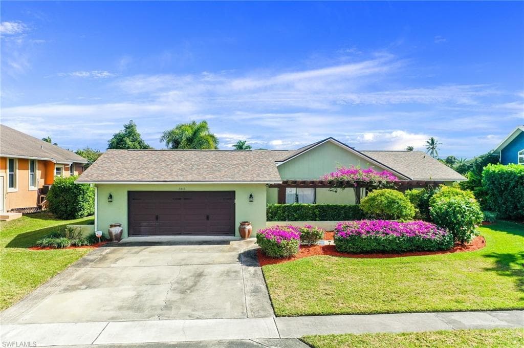 365 Sharwood DR NAPLES, FL 34110