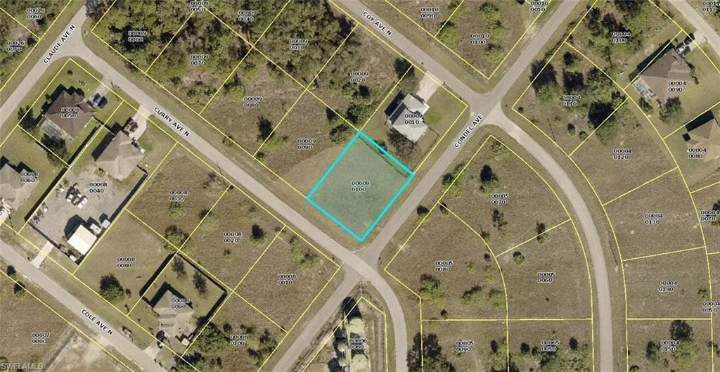 2000 Curry AVE N LEHIGH ACRES, FL 33971