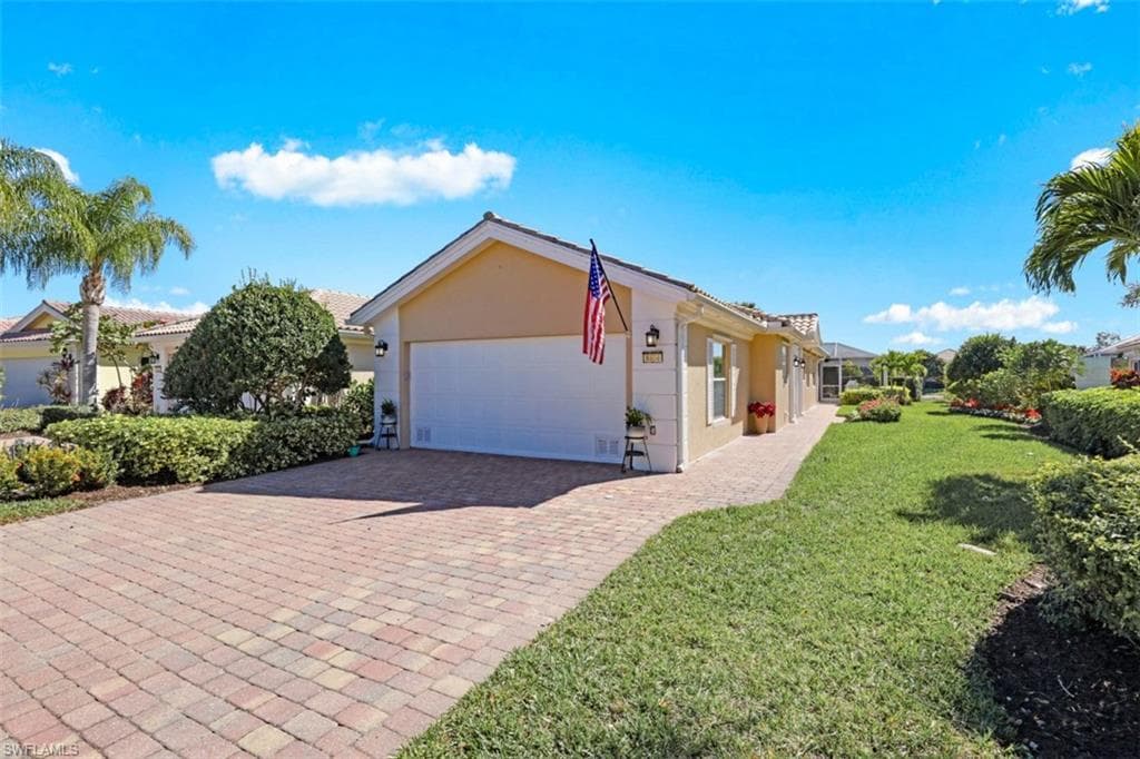 8404 Borboni CT NAPLES, FL 34114