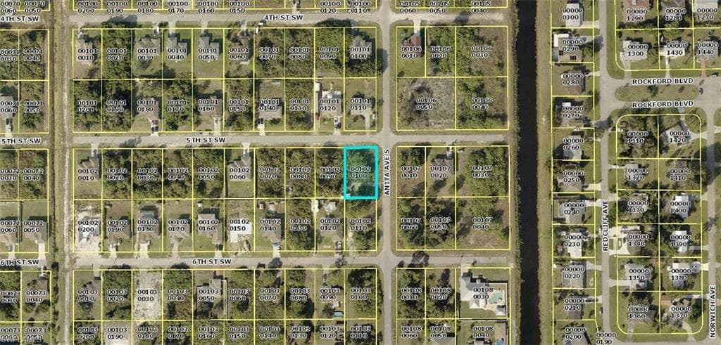 2601 5th ST SW LEHIGH ACRES, FL 33976