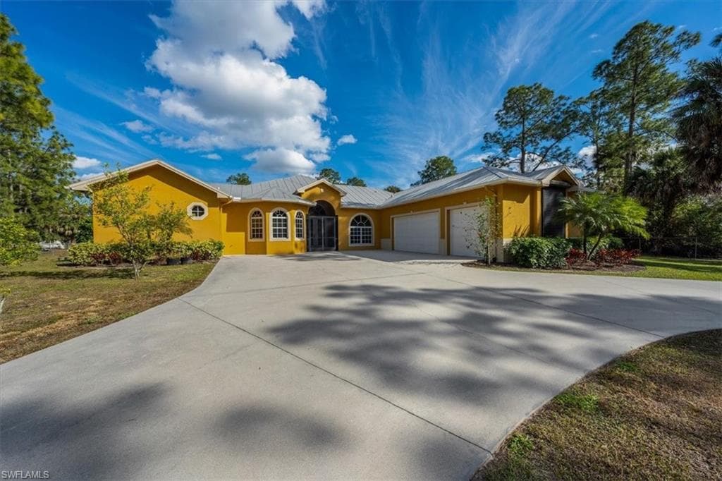 680 11th ST SW NAPLES, FL 34117