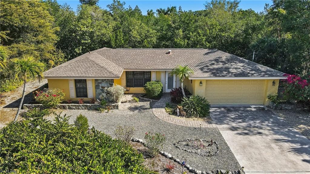 1105 Skiff PL SANIBEL, FL 33957