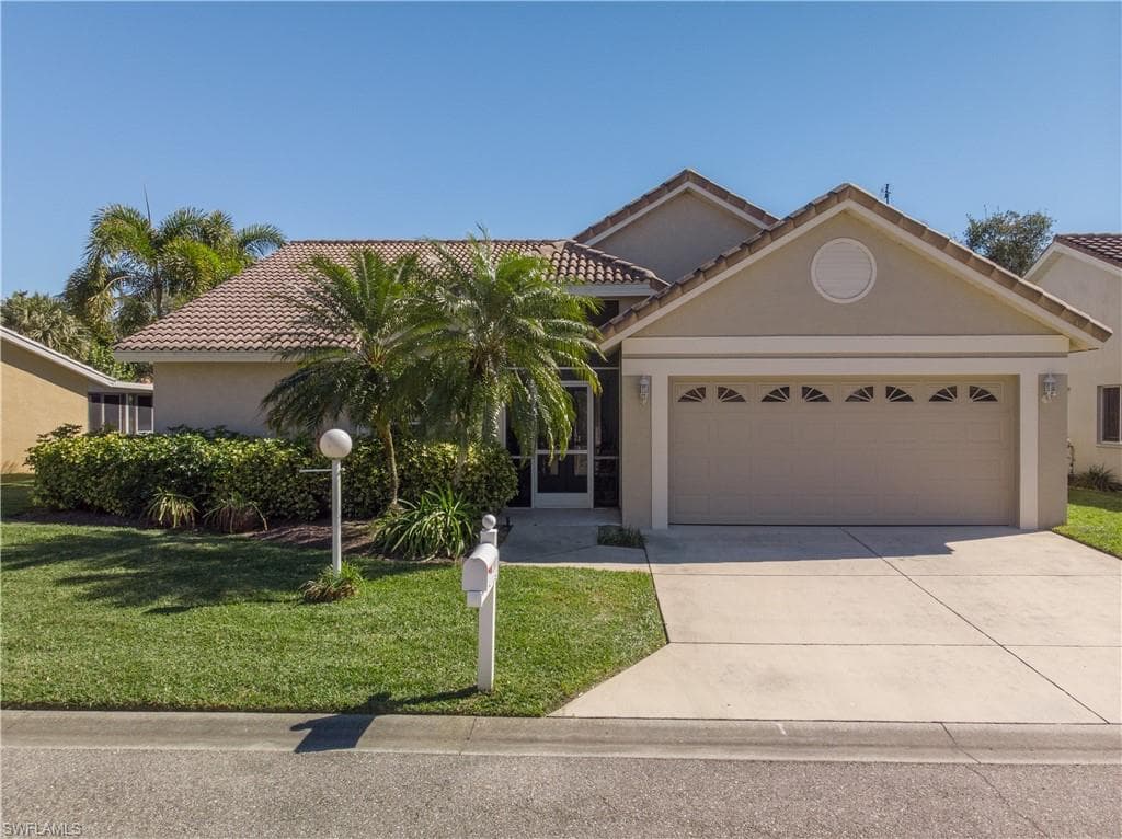 12650 Eagle Pointe CIR FORT MYERS, FL 33913