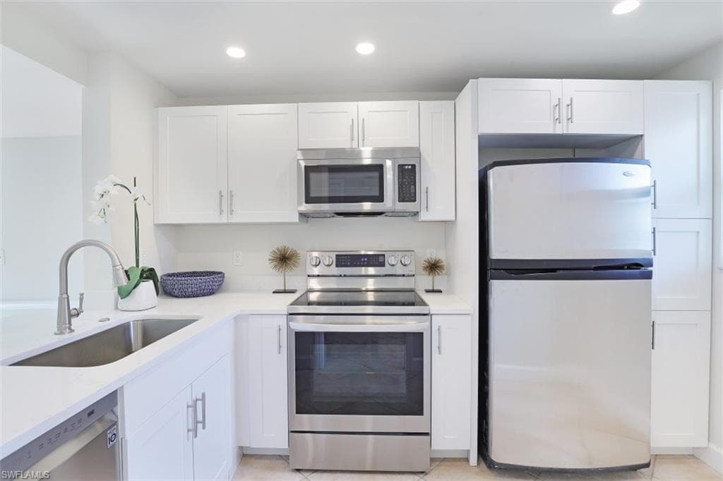 114 Bobolink WAY NAPLES, FL 34105