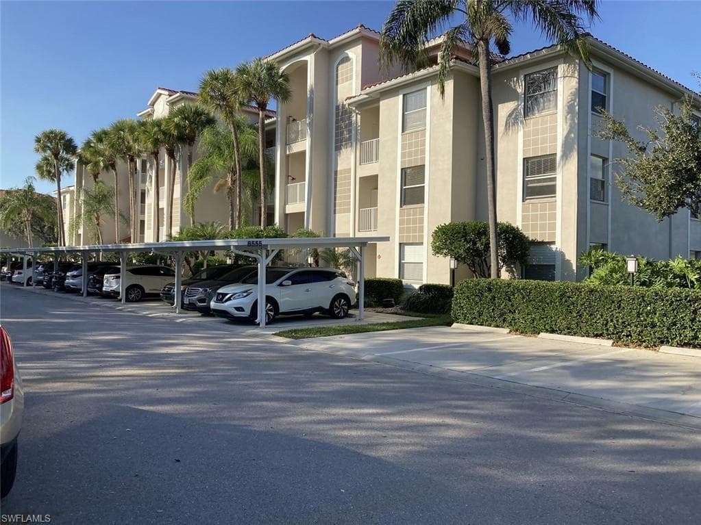 8555 Naples Heritage DR 213 NAPLES, FL 34112