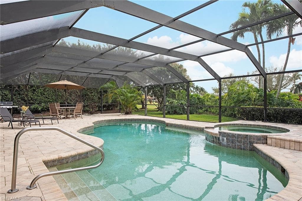 570 Harbour DR NAPLES, FL 34103